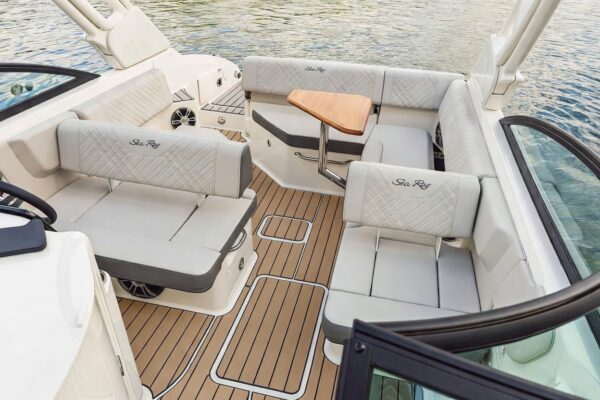 250 SDX Seating Area