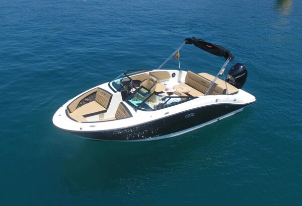 Ripley_side_wo-bimini